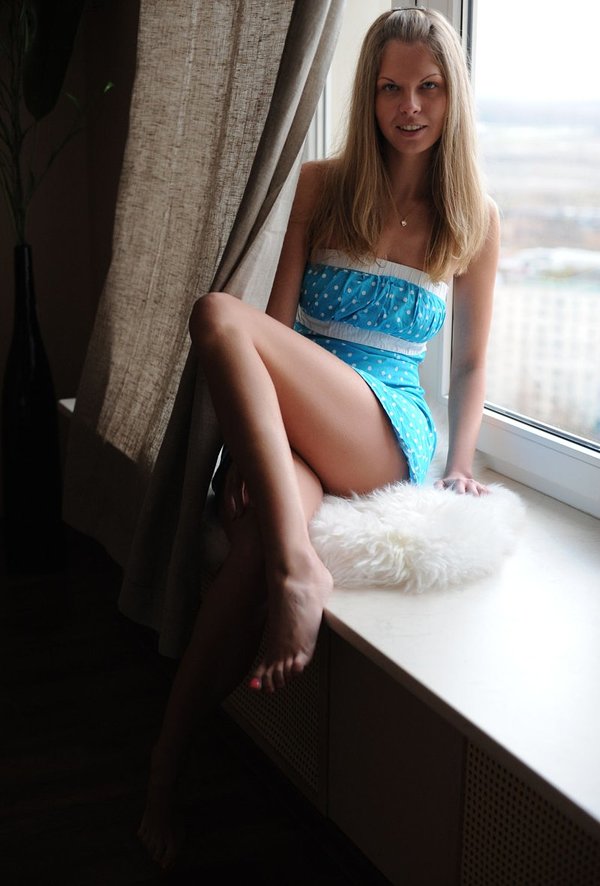 Александра, 24